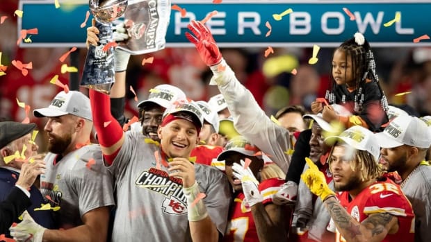 ChiefsPatrickMahomesSuperBowlLIVTrophy
